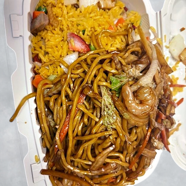 Best L1. Shrimp Lo Mein Lunch Special in Philadelphia, PA