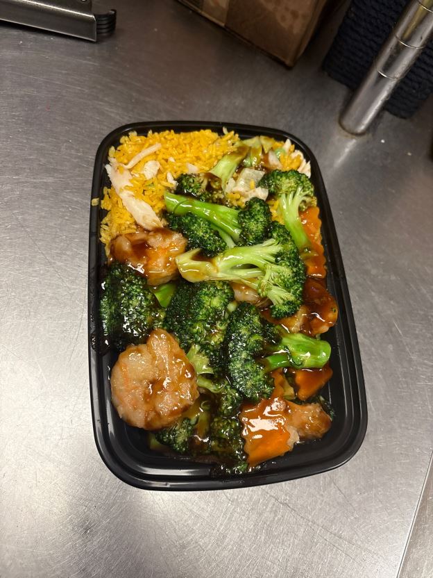 Best C19. Shrimp with Broccoli Combination Platter in Philadelphia, PA