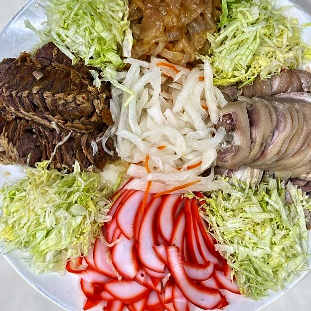 Best Jelly Fish, Pig Feet, BBQ Pork, Octopus & Shrimp Ball in Hanover, MD