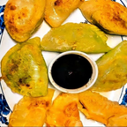 Best 炸饺子拼盘 Fried Dumpling Mixed Platters (9) in Waterloo, IA