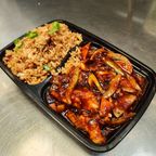 Best L 12. Diced Chicken in Hot Sauce (Lunch) in Chicago, IL