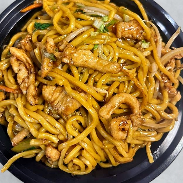 Best Chicken Lo Mein in Alexandria, VA