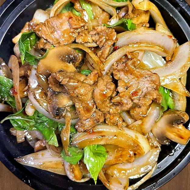 Best Spicy Basil Beef in Alexandria, VA