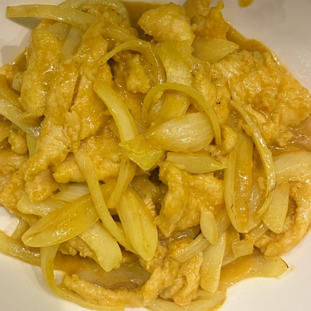 Best 303. Curry Chicken with Onions in Chicago, IL