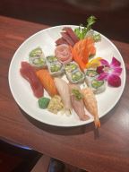 Best Sushi and Sashimi Combo in Merrick, NY
