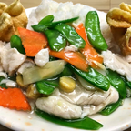 Best 22. Snow Peas (Lunch) in Waterloo, IA