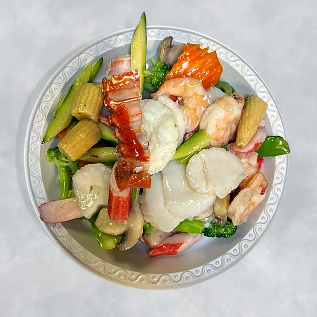 Best CS10 Seafood Delight in Richmond, VA