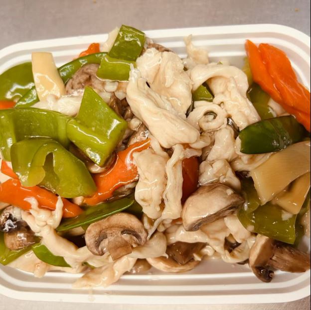 Best Moo Goo Gai Pan蘑菇鸡片 in Greenville, SC