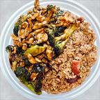 Best Chicken with Broccoli 芥兰鸡 in Greenville, SC
