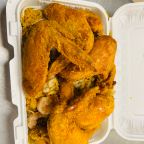Best Wings w. Shrimp Fried Rice 鸡翅配虾炒饭 in Powhatan, VA