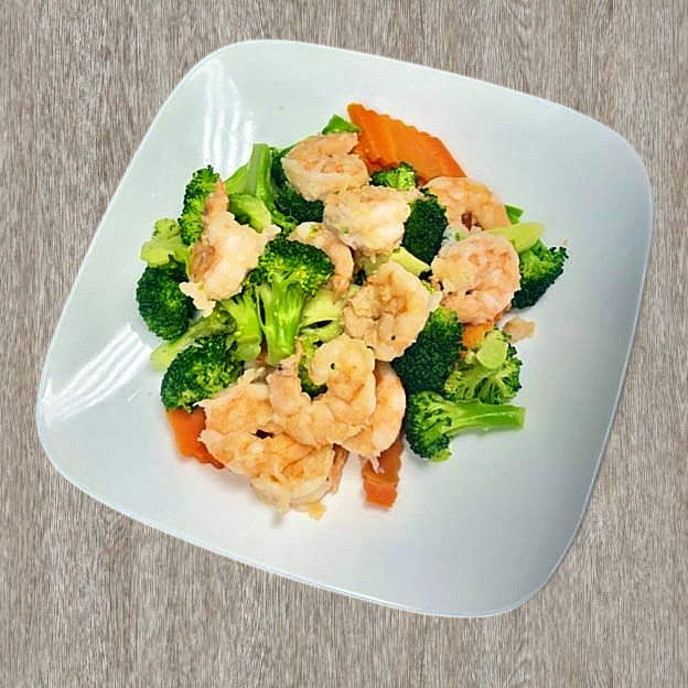 Best Steamed Shrimp w. Broccoli 蒸芥兰虾 in Pine Brook, NJ