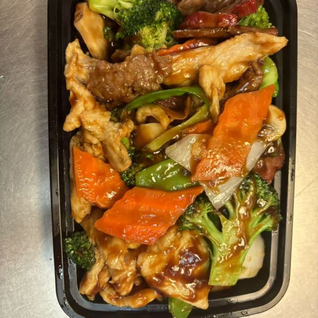Best Happy Family  全家福 in Woodbridge, VA
