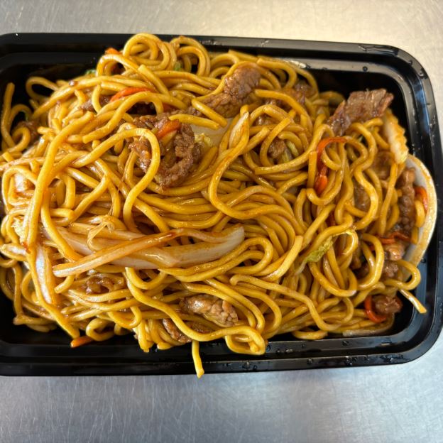Best Beef Lo Mein  牛捞面 in Woodbridge, VA