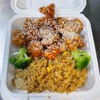 Best Sesame Chicken (Lunch) in Lilburn, GA