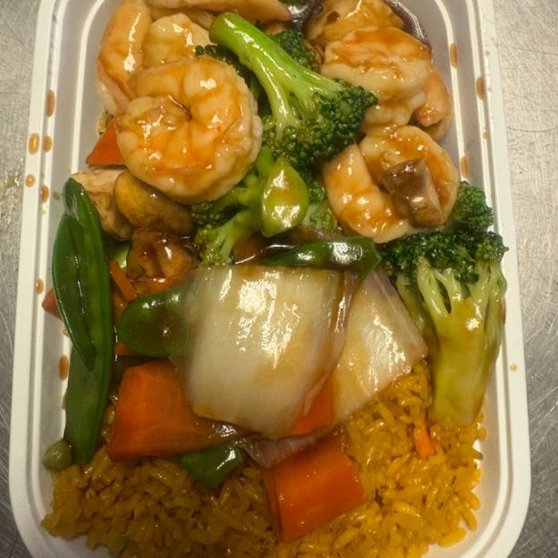 Best C6. Shrimp with Mixed Vegetable Combo Platter in Grandville, MI