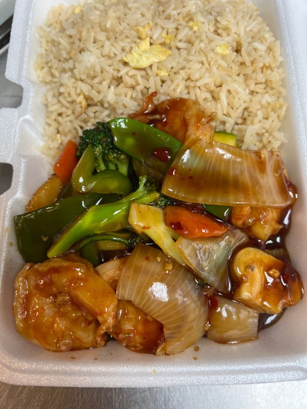 Best L30. Shrimp w. Garlic Sauce (Lunch) in Braselton, GA