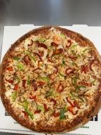 Best Chicken Fajita Pizza in Northridge, CA