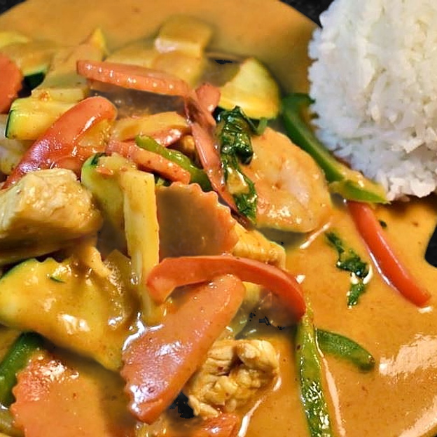 Best RED CURRY (w/Rice) in Dallas, TX
