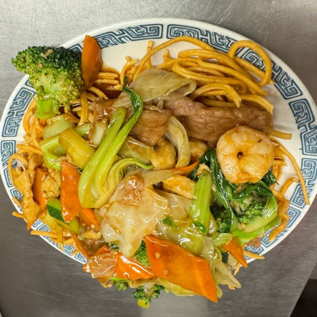 Best Sub-Gum Pan Fried Noodle什锦两面黄 in Thousand Oaks, CA