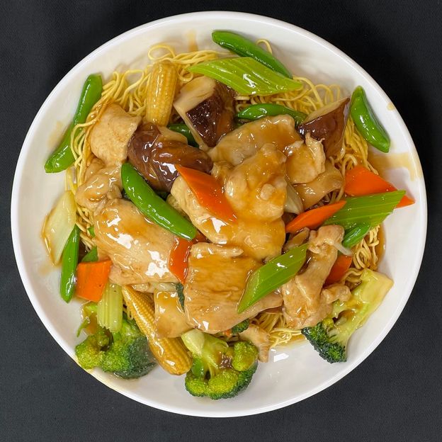 Best Pan Fried Noodle with Chicken in New York, NY