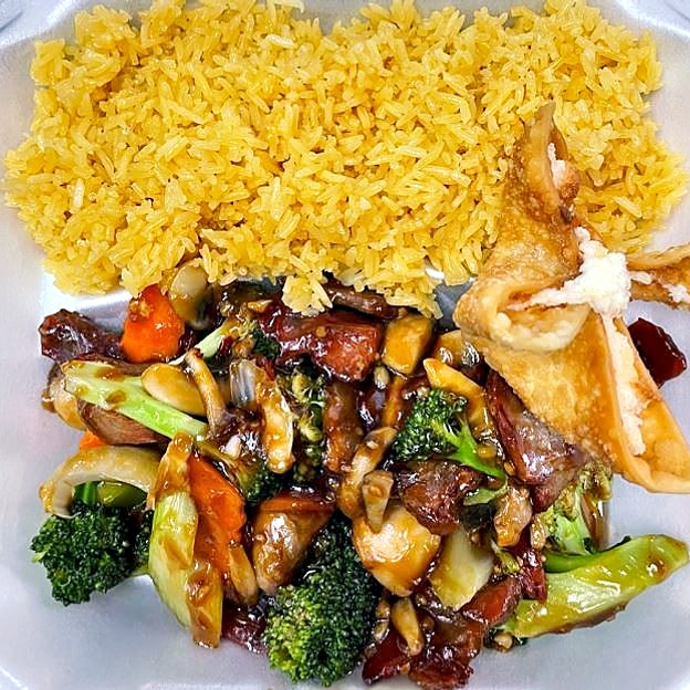 Best Roast Pork with Garlic Sauce (Combo Platter) in Wichita, KS