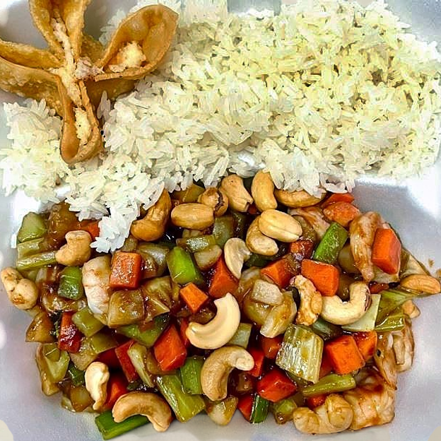 Best Shrimp with Cashew Nuts (Combo Platter) in Wichita, KS