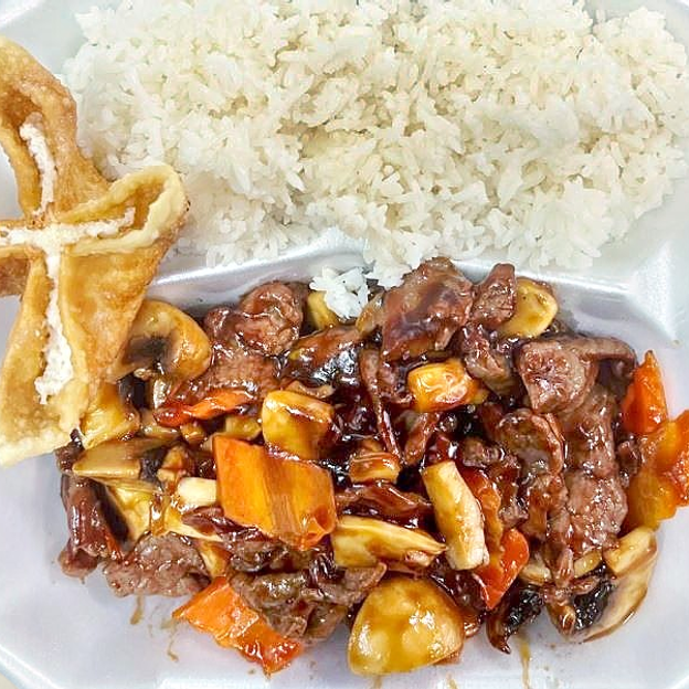 Best Beef with Mushrooms (Combo Platter) in Wichita, KS