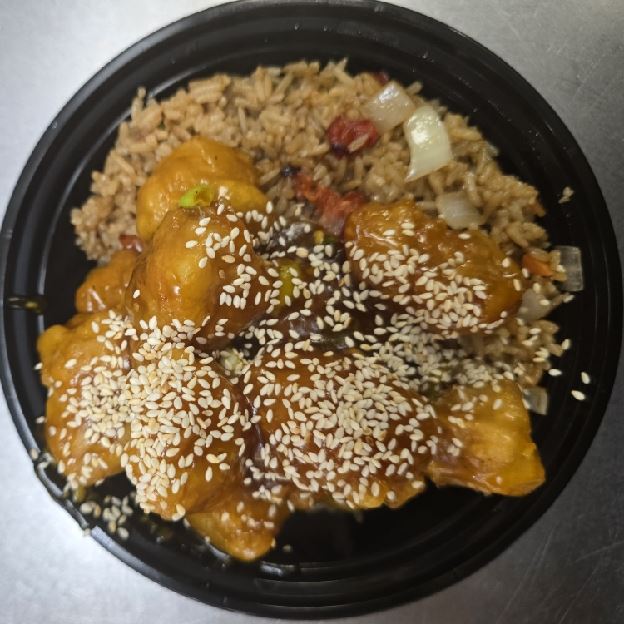 Best Sesame Chicken (Lunch) in Manchester, CT