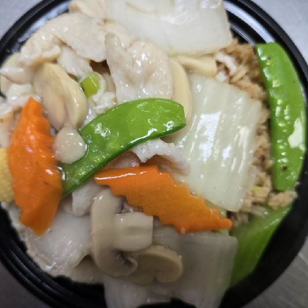Best Moo Goo Gai Pan (Lunch) in Manchester, CT