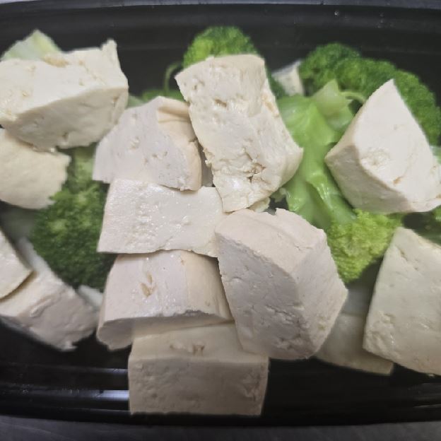 Best Steamed Broccoli w. Bean Curd in Manchester, CT