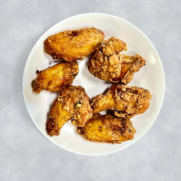 Best Fried Chicken Wings (6) in Cypress, TX