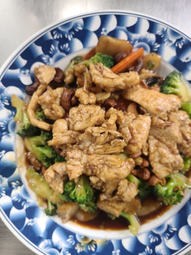 Best C8. Cashew Chicken in Lewisville, TX