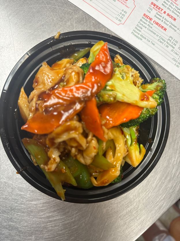 Best 63. Sliced Chicken with Garlic Sauce in Bethlehem, PA