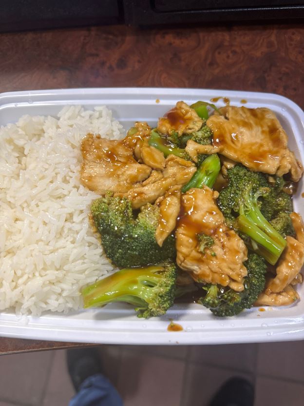 Best Chicken With Broccoli in Upper Darby, PA