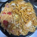 Best Shrimp with Lo Mein (Lunch)午-虾捞面 in Levittown, NY