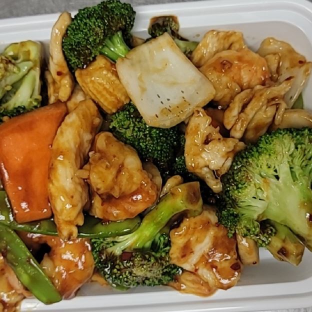Best Double Delight with Hunan Sauce(Contains shrimp) in Erie, PA