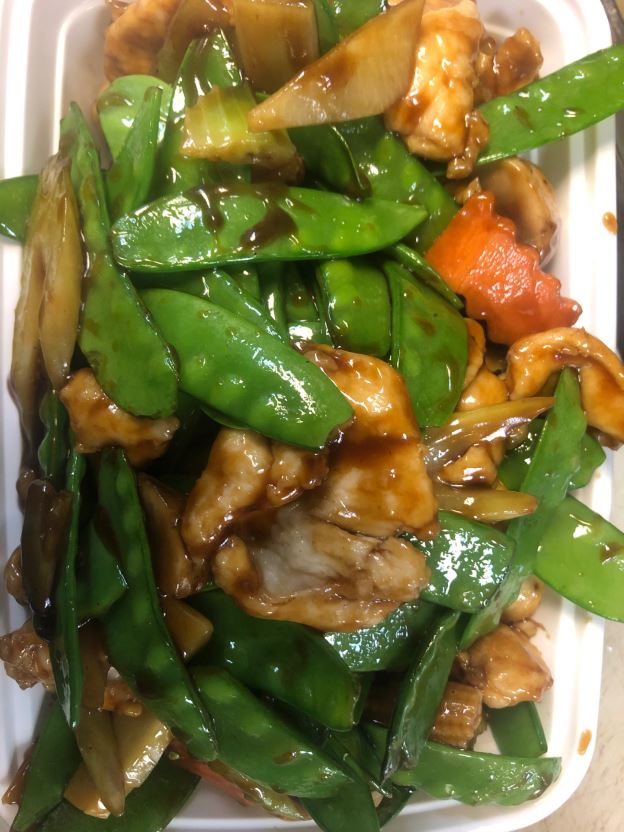 Best Chicken with Snow Peas in Mchenry, IL