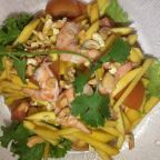 Best Shrimp Mango Salad in Eastvale, CA