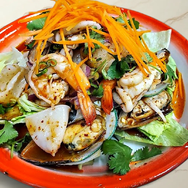 Best Yum Seafood in Charlottesville, VA