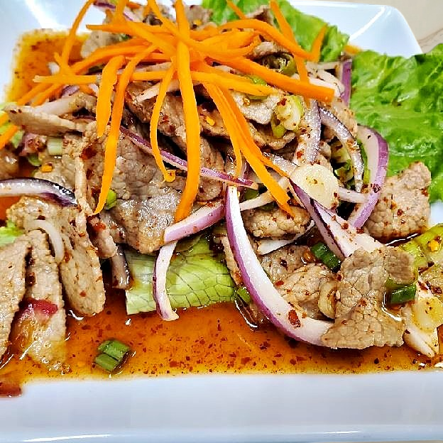 Best Yum Nua (Spicy Beef Salad) in Charlottesville, VA