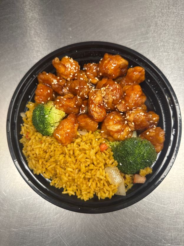 Best L16. Sesame Chicken (Lunch)芝麻鸡 in Southport, NC
