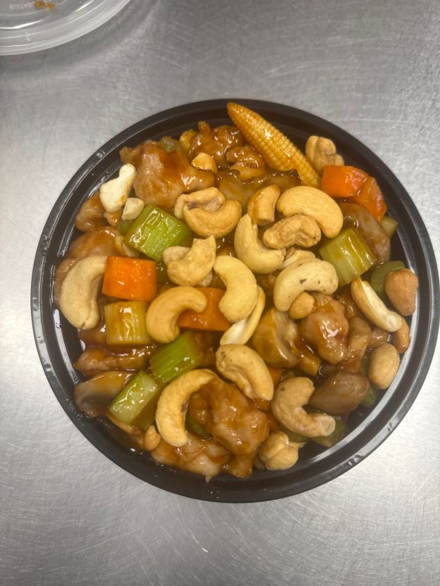 Best 67. Chicken with Cashew Nuts腰果鸡 in Southport, NC