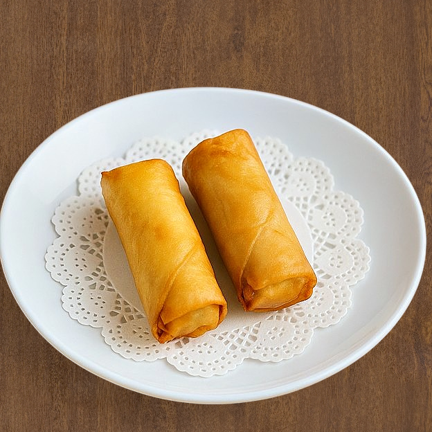 Best Vegetable Spring Roll (2) in Chicago, IL