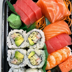 Best Sushi Sashimi Combo Lunch Special in Philadelphia, PA