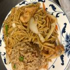 Best Chicken Lo Mein in Gladstone, MO