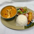 Best Red Curry w. Rice in Lombard, IL