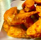 Best Chicken Wings (8) in Streamwood, IL