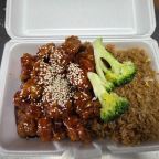 Best 芝麻鸡 Sesame Chicken in Lake Zurich, IL