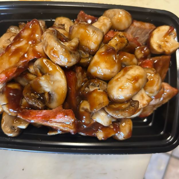 Best Roast Pork with Mushroom in Maryland Heights, MO