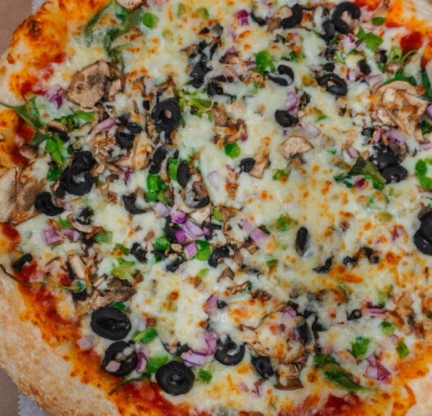 Best Vegetable Pizza in Derwood, MD